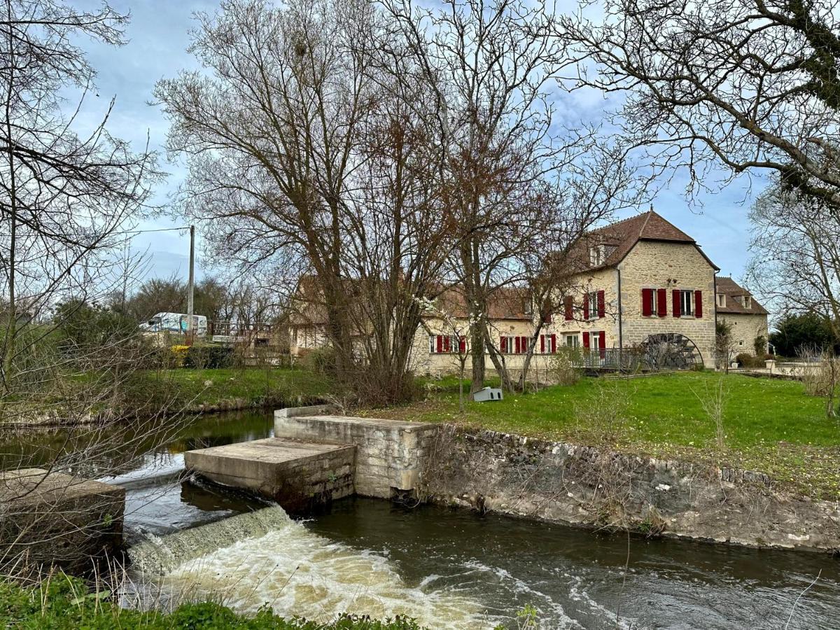 Moulin Le Fleurie Hotel Charenton-du-Cher Exterior photo