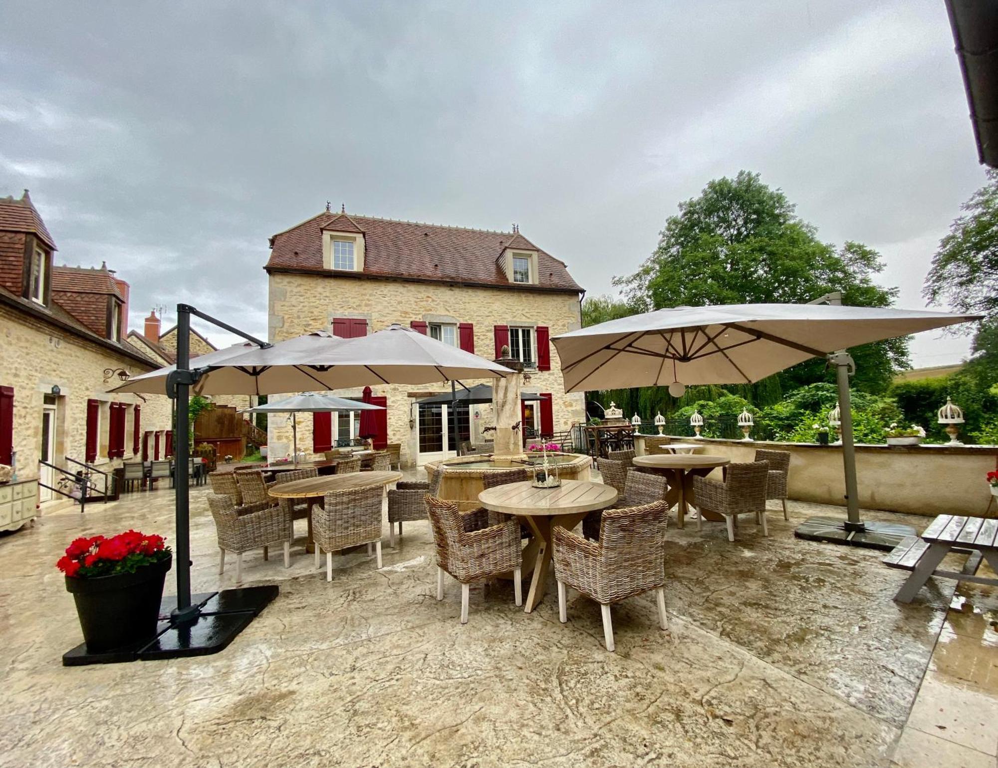 Moulin Le Fleurie Hotel Charenton-du-Cher Exterior photo